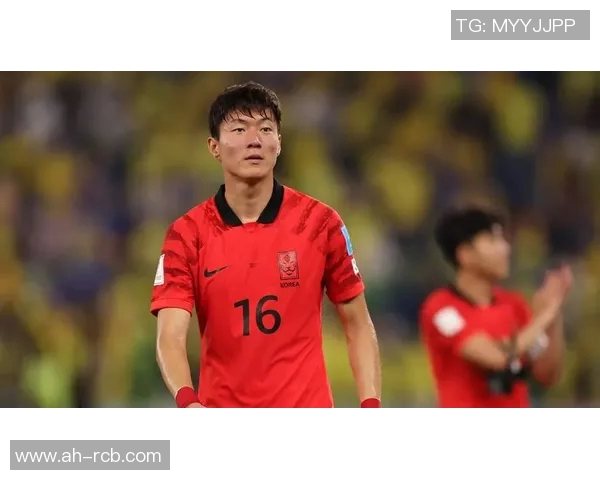 五大联赛劲爆花边流出 足球巨星与娱乐圈明星传绯闻 五大联赛劲爆花边流出 足球巨星与娱乐圈明星传绯闻